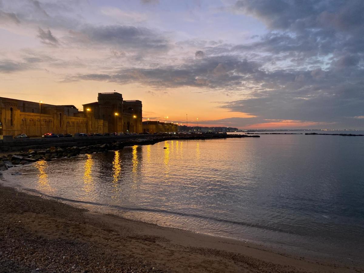 La Chicca Sul Mare Villa Bari Luaran gambar