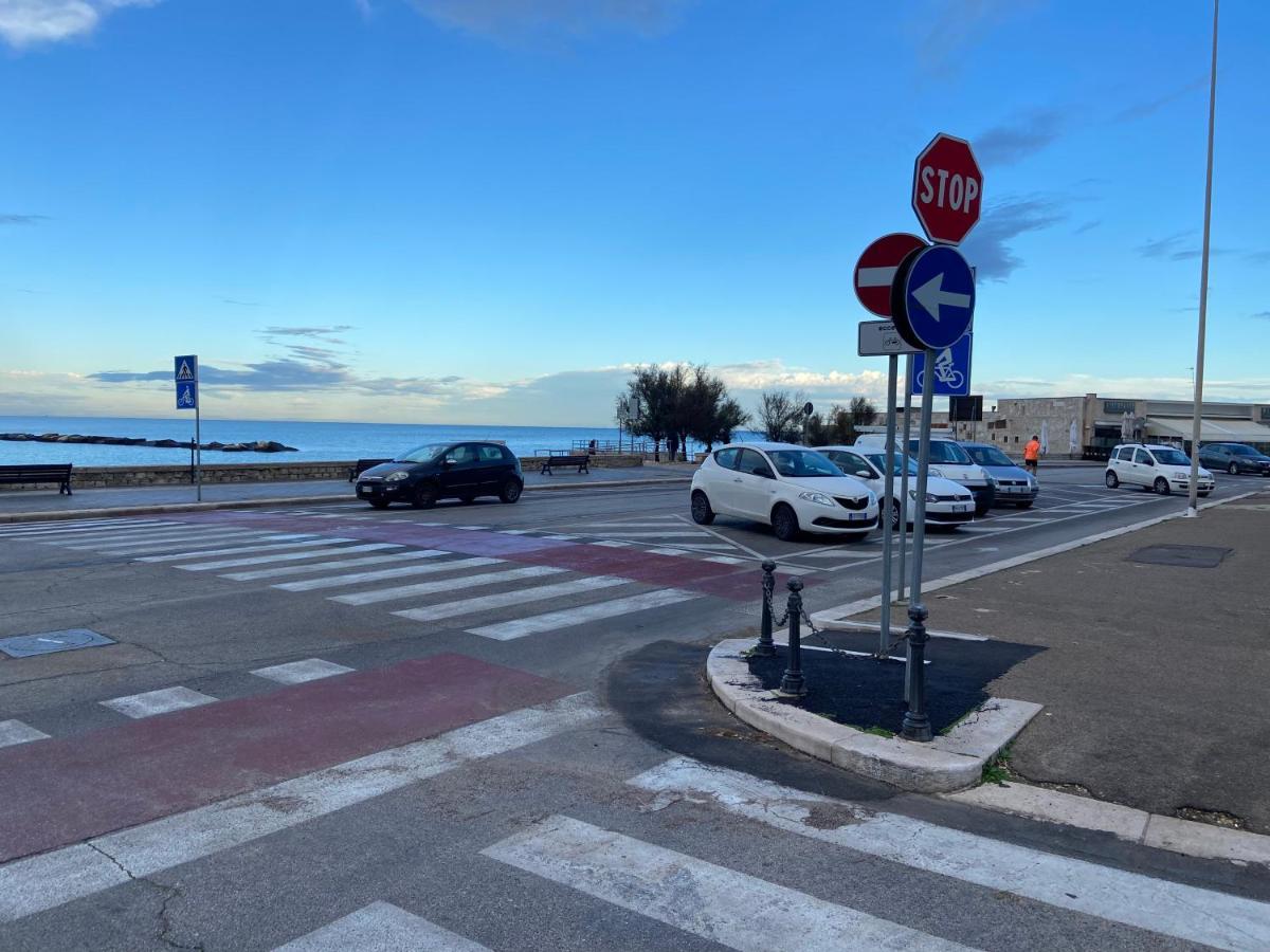 La Chicca Sul Mare Villa Bari Luaran gambar