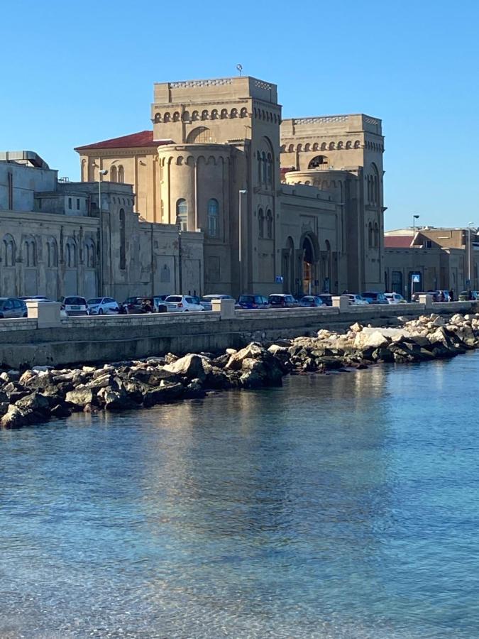 La Chicca Sul Mare Villa Bari Luaran gambar